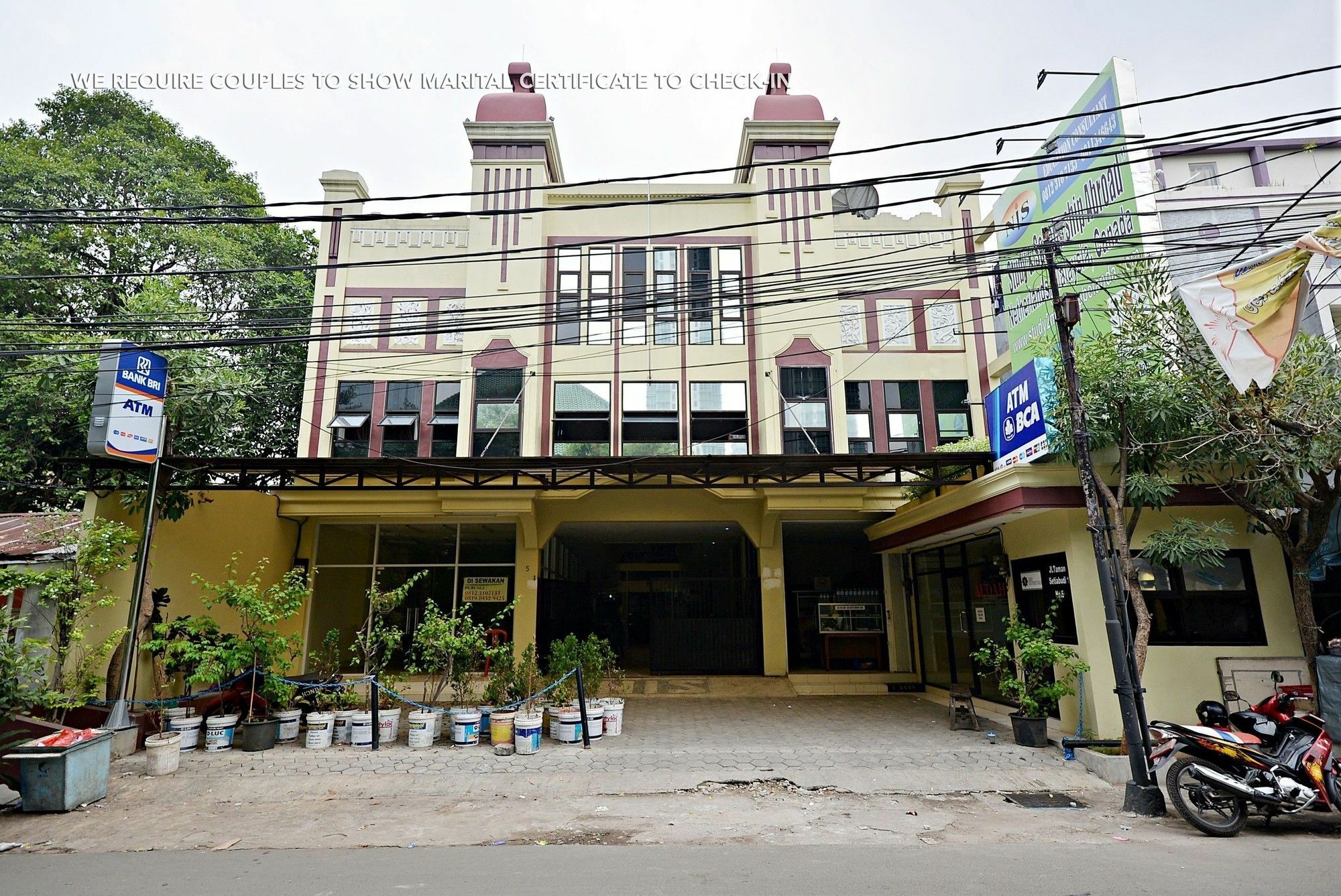 Zen Rooms Kuningan Syariah Yakarta Exterior foto